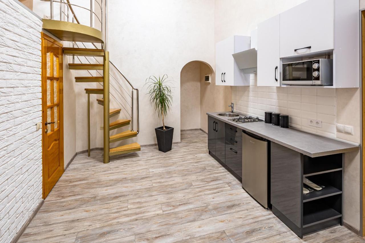 Apartment On Kovzhuna Street Лвив Екстериор снимка