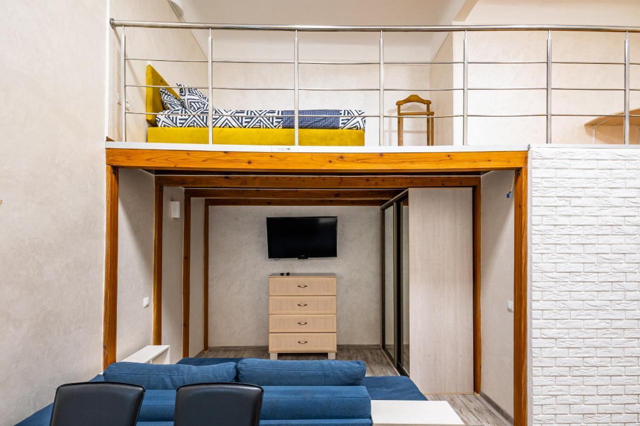 Apartment On Kovzhuna Street Лвив Екстериор снимка